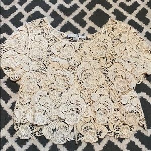 Flower lace crop top